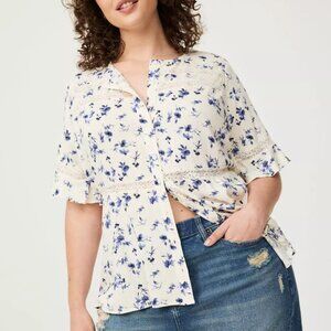 Torrid Lace Inset Button Front White and Blue Short Sleeve Button Up Top size 2X